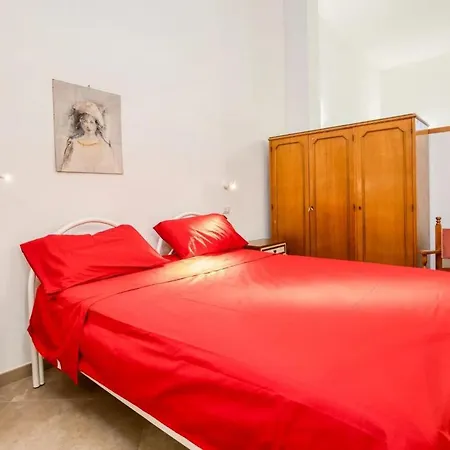 Mono Volta Apartment *