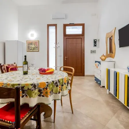 Apartment Mono Volta